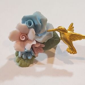 Elegant Floral and Hummingbird Brooch